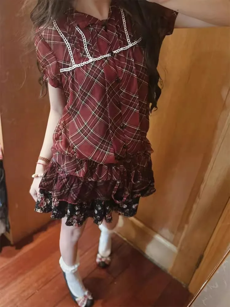 กระโปรงทรงเอลายดอกไม้สีแดงสไตล์วินเทจใหม่ประจำฤดูร้อนปี 2025 สำหรับผู้หญิง ทำจากเส้นใยโพลีเอสเตอร์