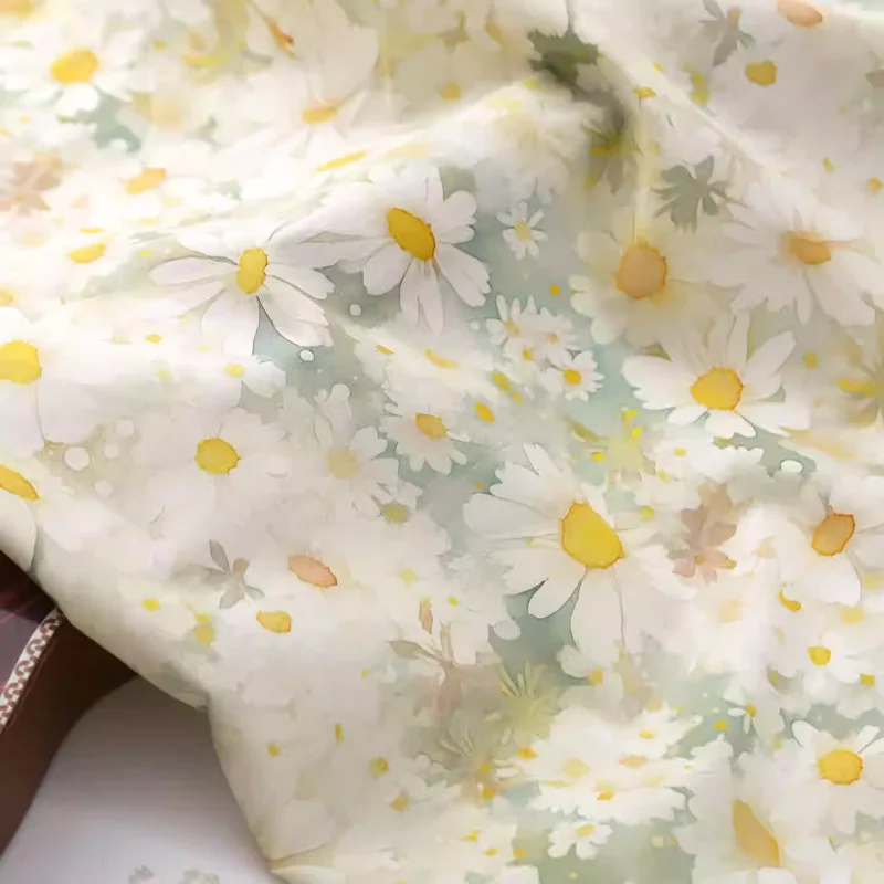 

Printed pure cotton fabric, used for making DIY fabrics such as shirts, dresses, bed sheets, home clothes, etc