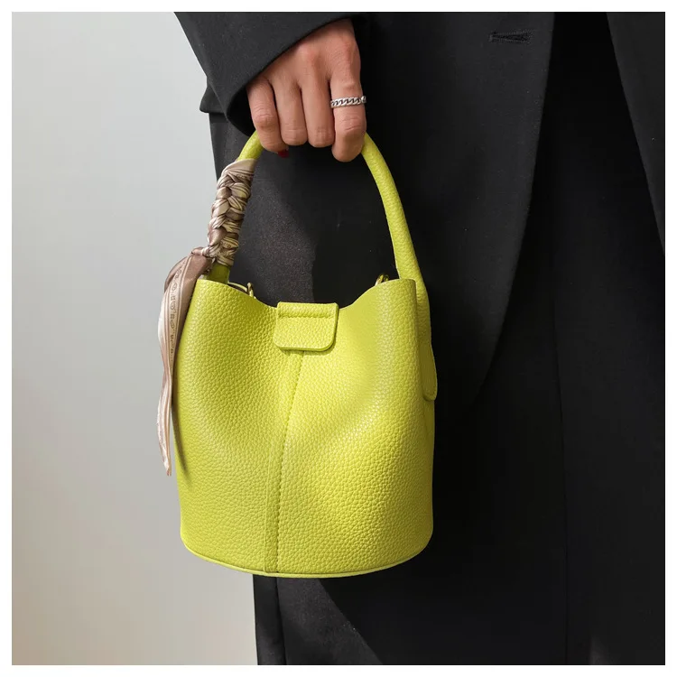 Travel Women\'s Bucket Bag Handbags 2023 Autumn Winter High Quality Fashion One Shoulder With Ribbon Female Messenger Bags Wallet