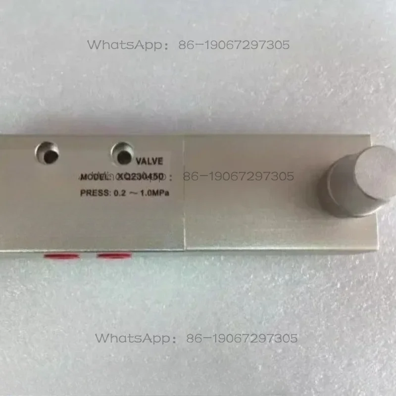 

Двухпозиционный трехходовой пневматический направляющий клапан с задержкой XQ230450 XQ230650