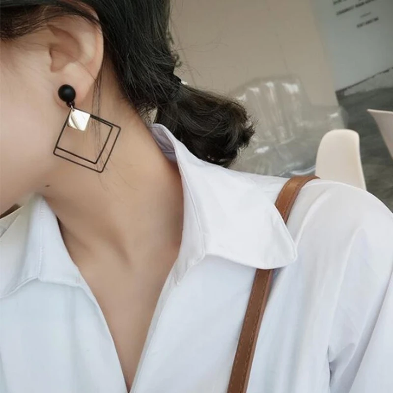 Trendy Black Double Layer Hollow Out Rhombus Drop Earrings for Women Party Geometry Round Metal Dangle Earrings Simple Jewelry