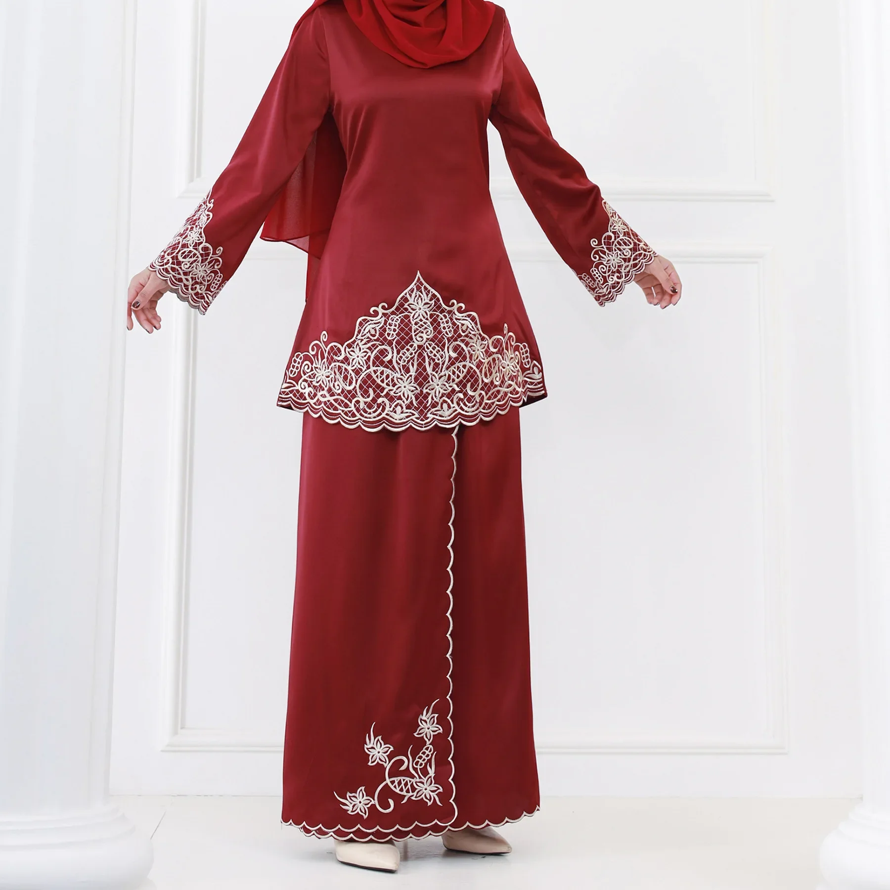 Women Muslim Embroidered 2 Pieces Dress Turkey Abaya Dubai Long Sleeve Tops Elastic Waist Skirt Set Ramadan Islamic Abaya Kaftan