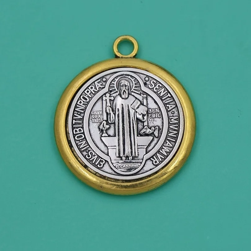 

10pcs/lot Saint St Benedict Medal Cross Pendants L1697 42.8x36.8mm