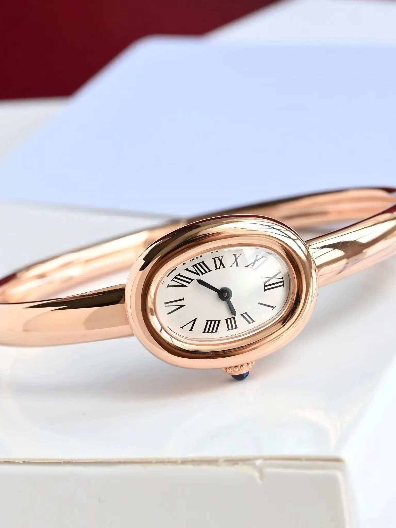 Modisches Armband Damen-Uhren Elegantes Ovales Zifferblatt Quarz-Armbanduhr Reloj Mujer Mädchen-Uhr Geschenk