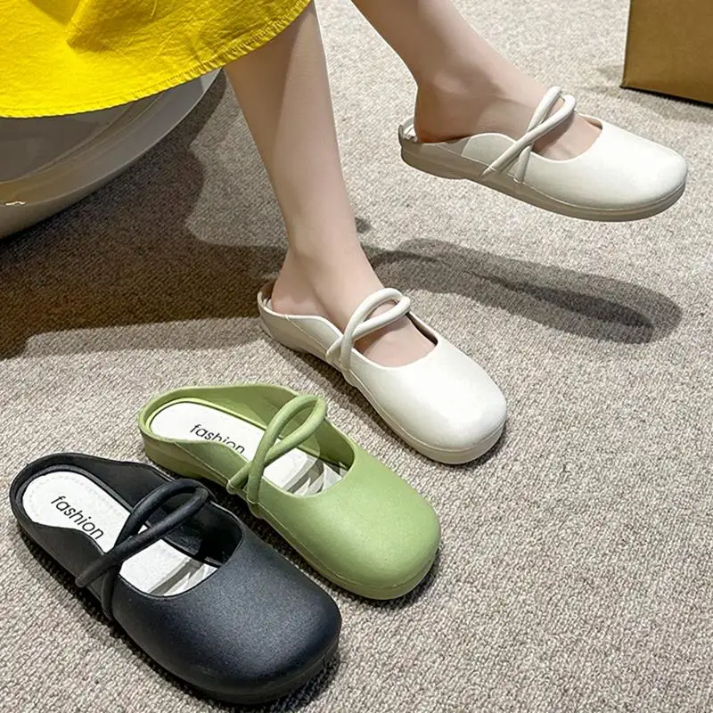 Bequeme Mary Jane Mules mit geschlossener Zehenpartie, Frühjahr 2026 Trend, Kreuzriemen, weiche dicke Sohle, Clogs, flache Gartenschuhe für Mädchen – Detail 2