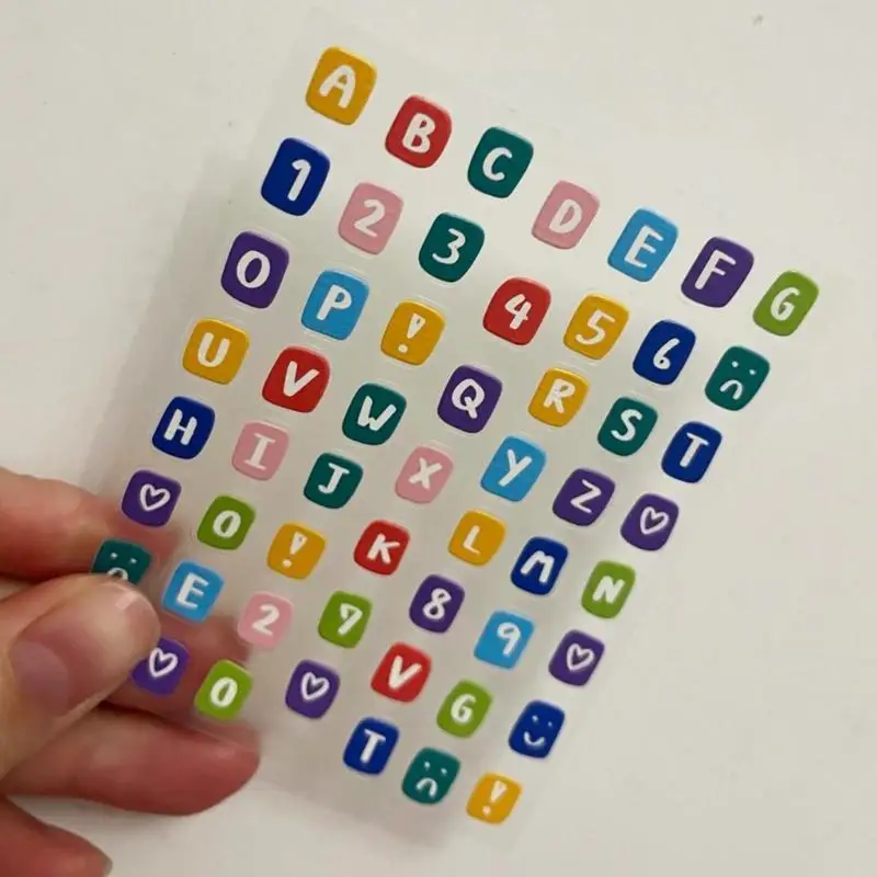 Bunte Tastaturaufkleber mit 26 Buchstaben und Zahlen zur einfachen Tastenidentifikation auf Standardtastaturen – Detail 7
