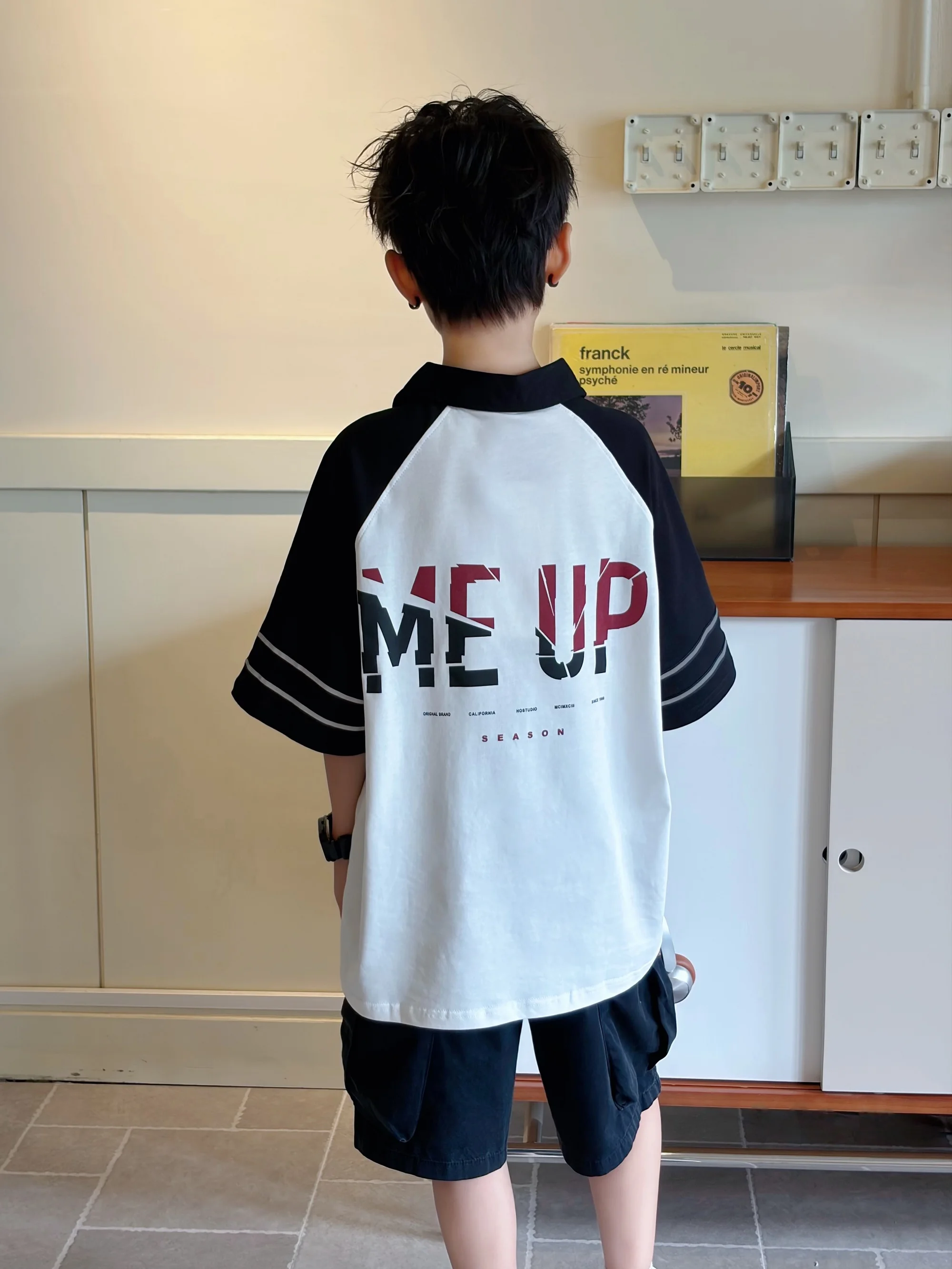 set-camicia-estiva-a-maniche-corte-per-ragazzi-stile-coreano-con-stampa-a-blocchi-di-colore-e-lettere-abbigliamento-estivo-trendy-per-bambini