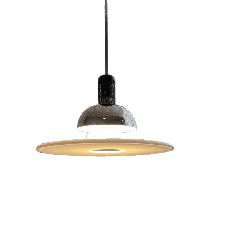 

Italian restaurant flying saucer chandelier designer creative frisbee dining table chandelier bedroom model room decorative