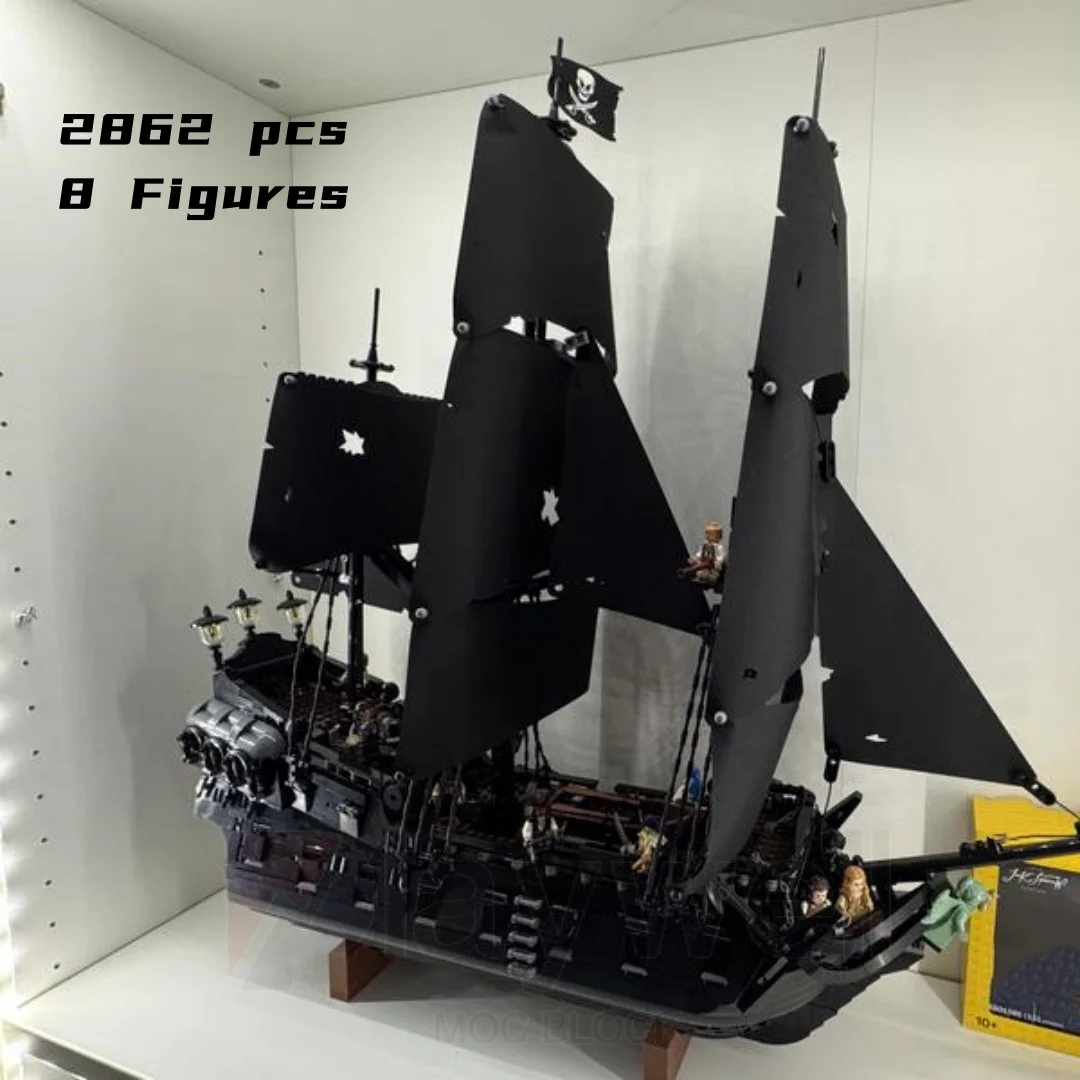 

High Disney Captain Jack Sparrow's Pirate Ship Bricks 10365 Building Classic Movie Pirates of The Caribbean Assembly Toy Gifts