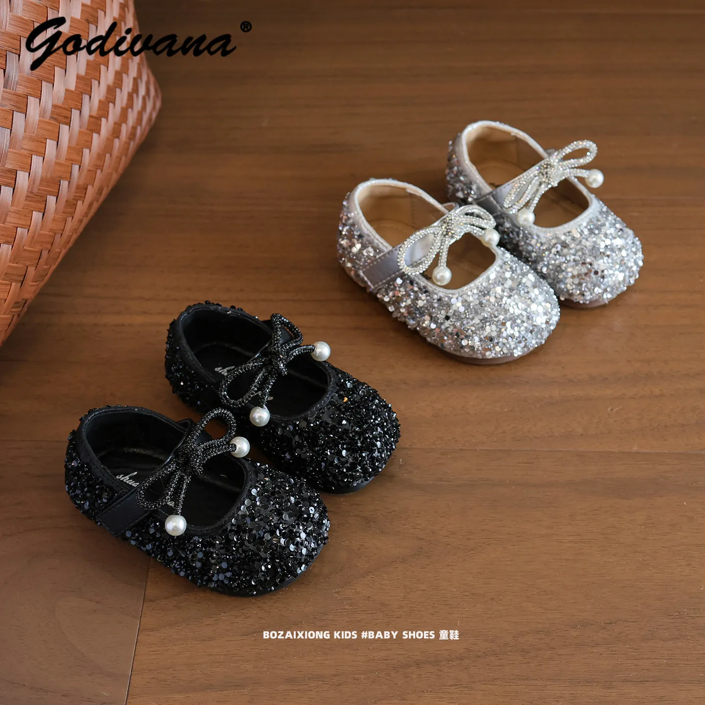 Sweet Baby Girls Princess Lolita Leather Shoes Childrens French Fashion Sparkling Sequin Flats Single Shoes with Rhinestones