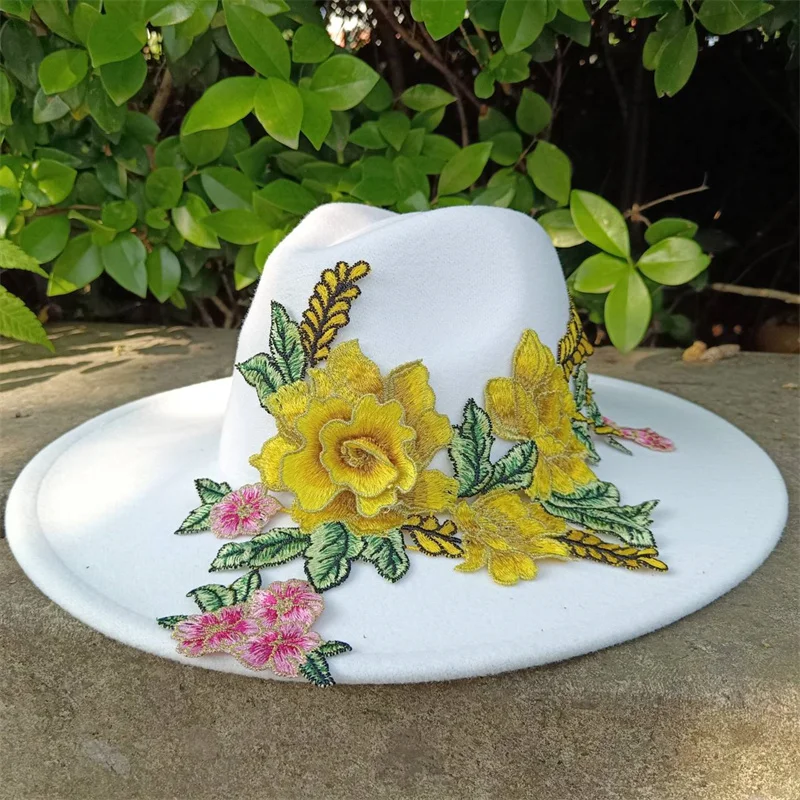 Sombreros de fedora blancos para hombres y mujeres, sombreros de Jazz, sombreros de Fedora de flores bordadas en 3D, venta al por mayor