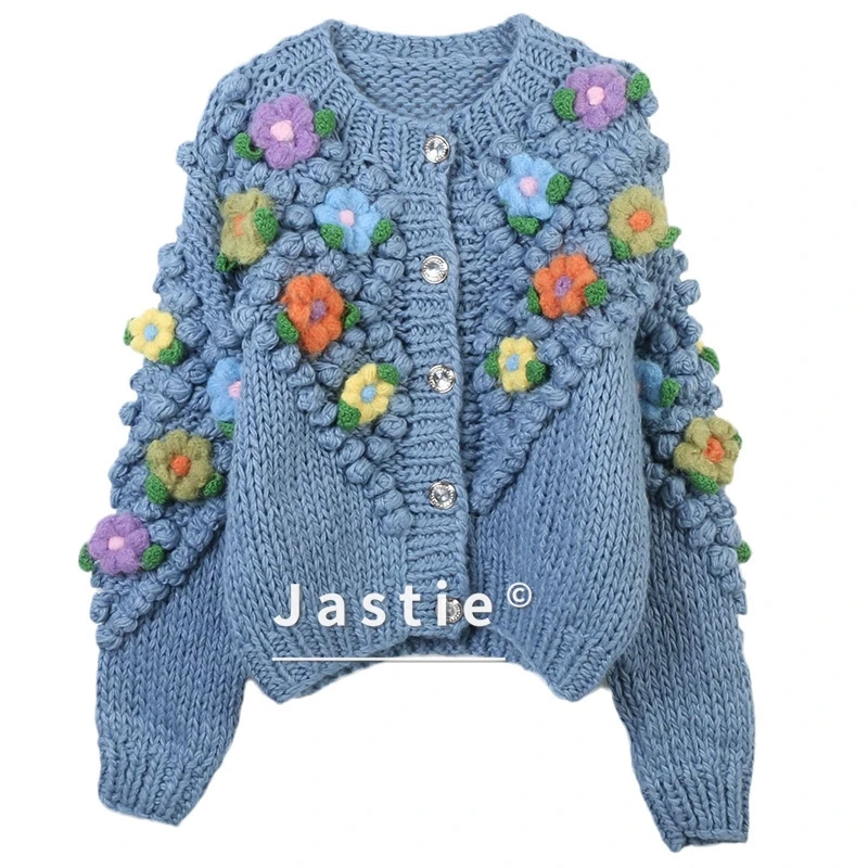 2026 Herbst/Winter Neue frauen Pullover Böhmischen Blumen Patchwork Oansatz Langarm Grobstrick Lose Dicke Blaue Strickjacke