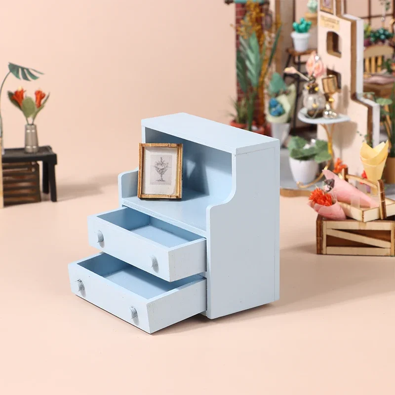 Realistisch Mini 1/12 poppenhuis nachtkastje ladekast, ideaal accessoire voor poppenhuisdecor.