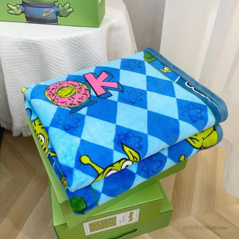 Disney Alien Blankets Cartoon Mickey Lunch Break Aircondition Soft Plush Blanket Office Long Chair Towel Fashion Blanket Flannel