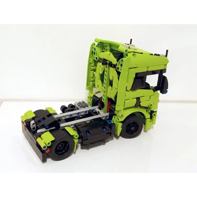 

MOC-159808 Classic New Cargo Transport Flatbed Truck Building Blocks Model, 674 Pieces, Birthday Toy Gift for Boys and Children