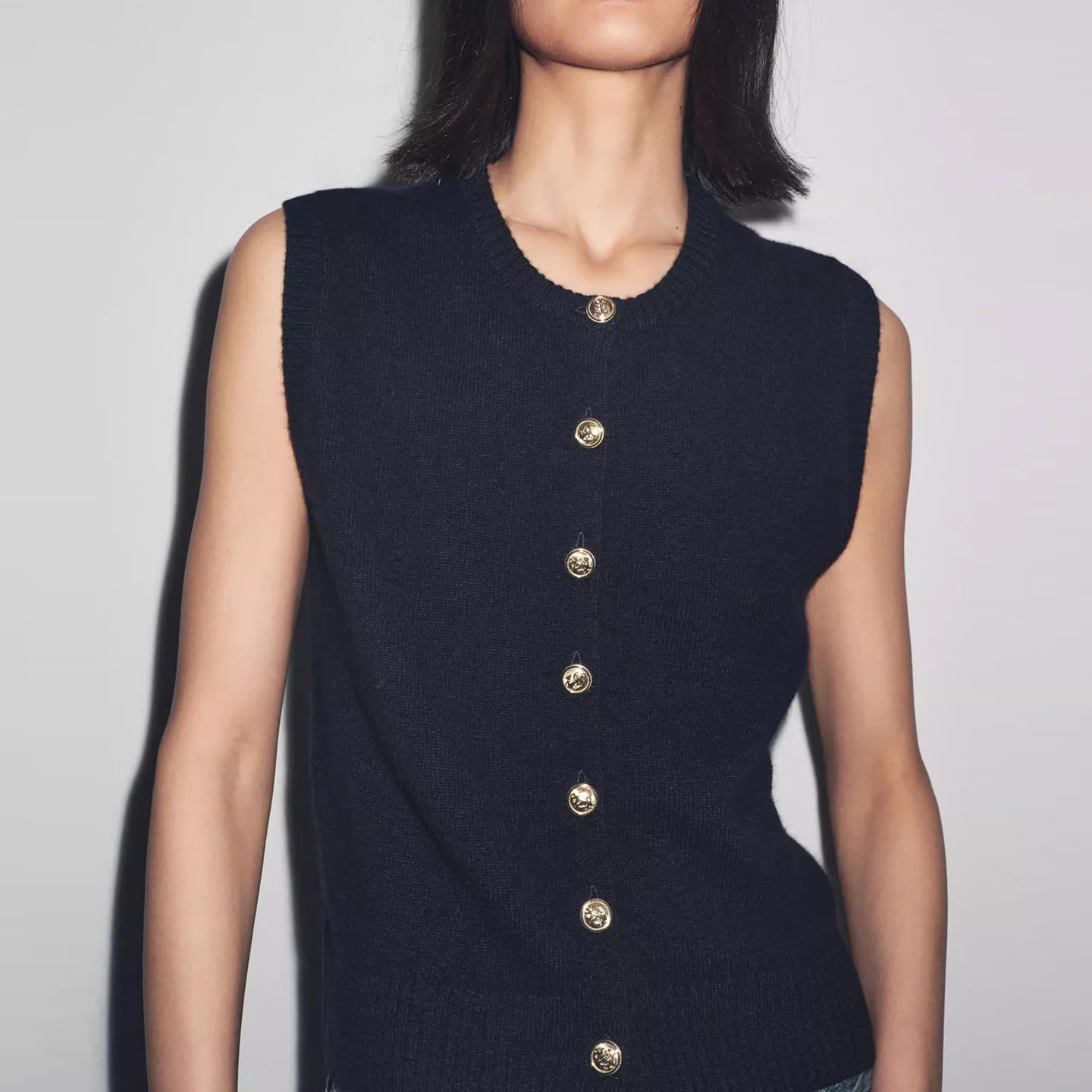 

Осень 2023, новинка Sle, женский модный шерстяной жилет на пуговицах, круглый жилет Ne Svel, бренд Z, китайский, обычный, обычный...