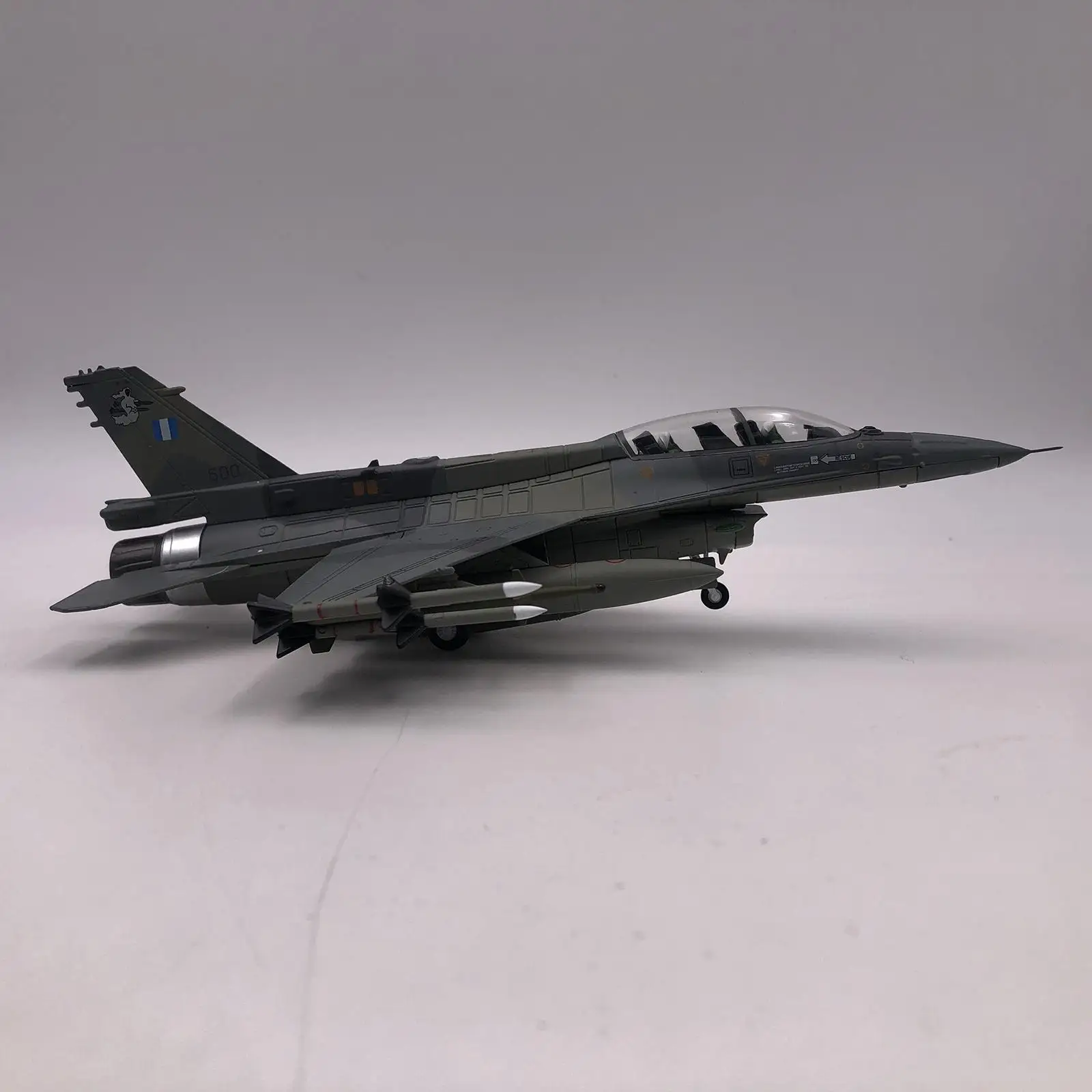Simulation 1:72 F16 Aircraft Model Stimulated Airplane Collection Model