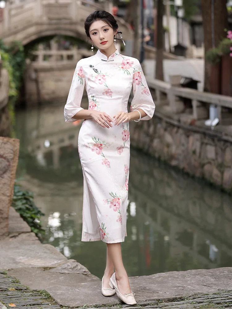 FZSLCYIYI Summer Flare Sleeve Printed Satin Cheongsam Dress Retro Fashion Banquet Costume Chinese Women Evening Qipao