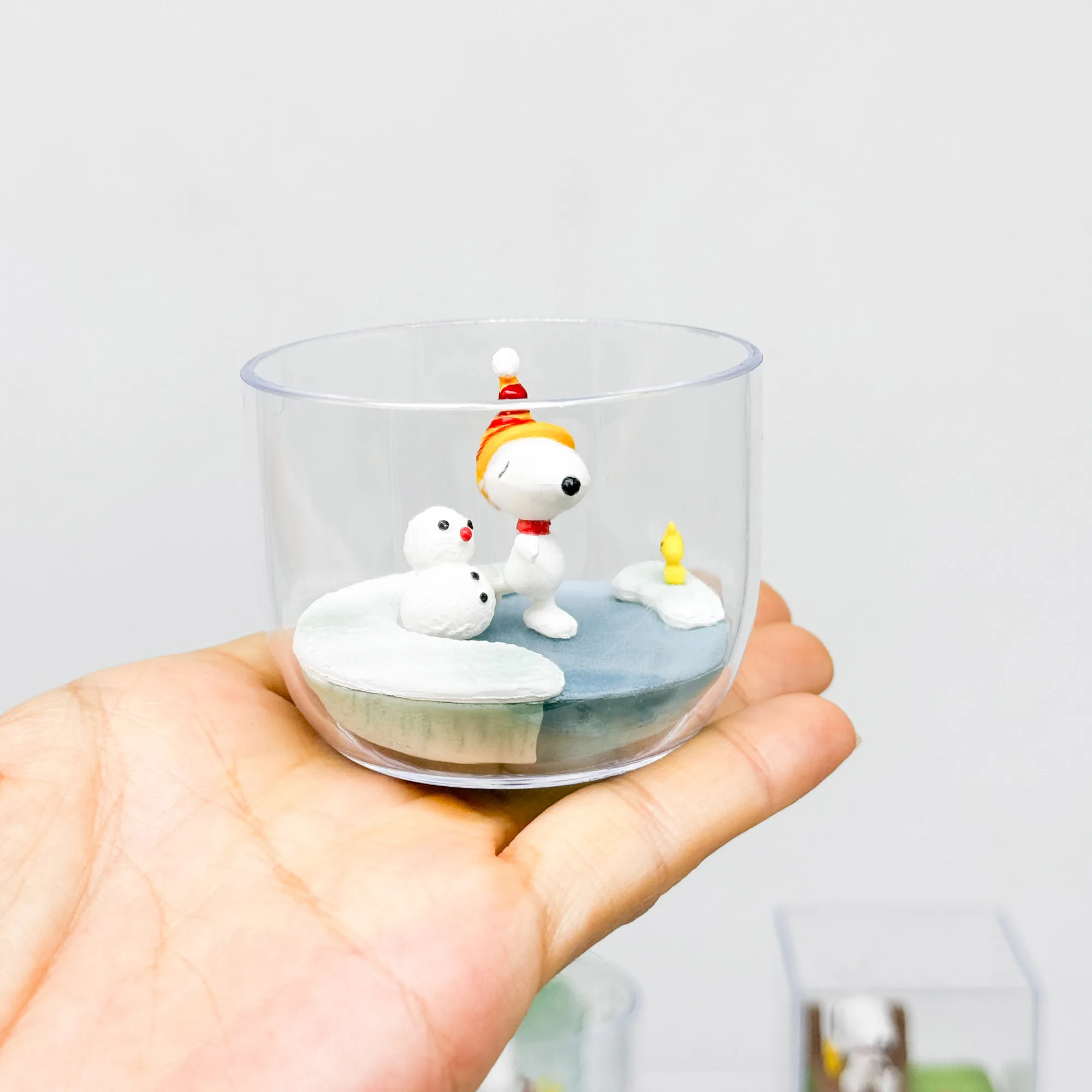 Figurki Snoopy Woodstock Happy Time w Terrarium, Ryby, Surfing, Snorkeling, Łyżwiarstwo Figurowe, Kemping, Scena, Blind Box, Kolekcja Zabawek