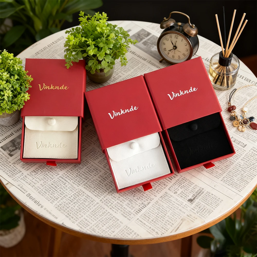 

Лидер продаж, шкатулка для драгоценностей, индивидуальный логотип, 7x7x1,7 см, выдвижной ящик, упаковочные коробки, чехол для сережек, 6x6 см, бархатная сумка с кнопками, сумки