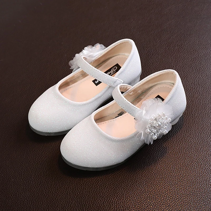 Girls Leather Shoes Children Shoes Sweet Pearl Flower Kids Princess Sandals Soft Sole Girl Shoes for Dance Party Birthday