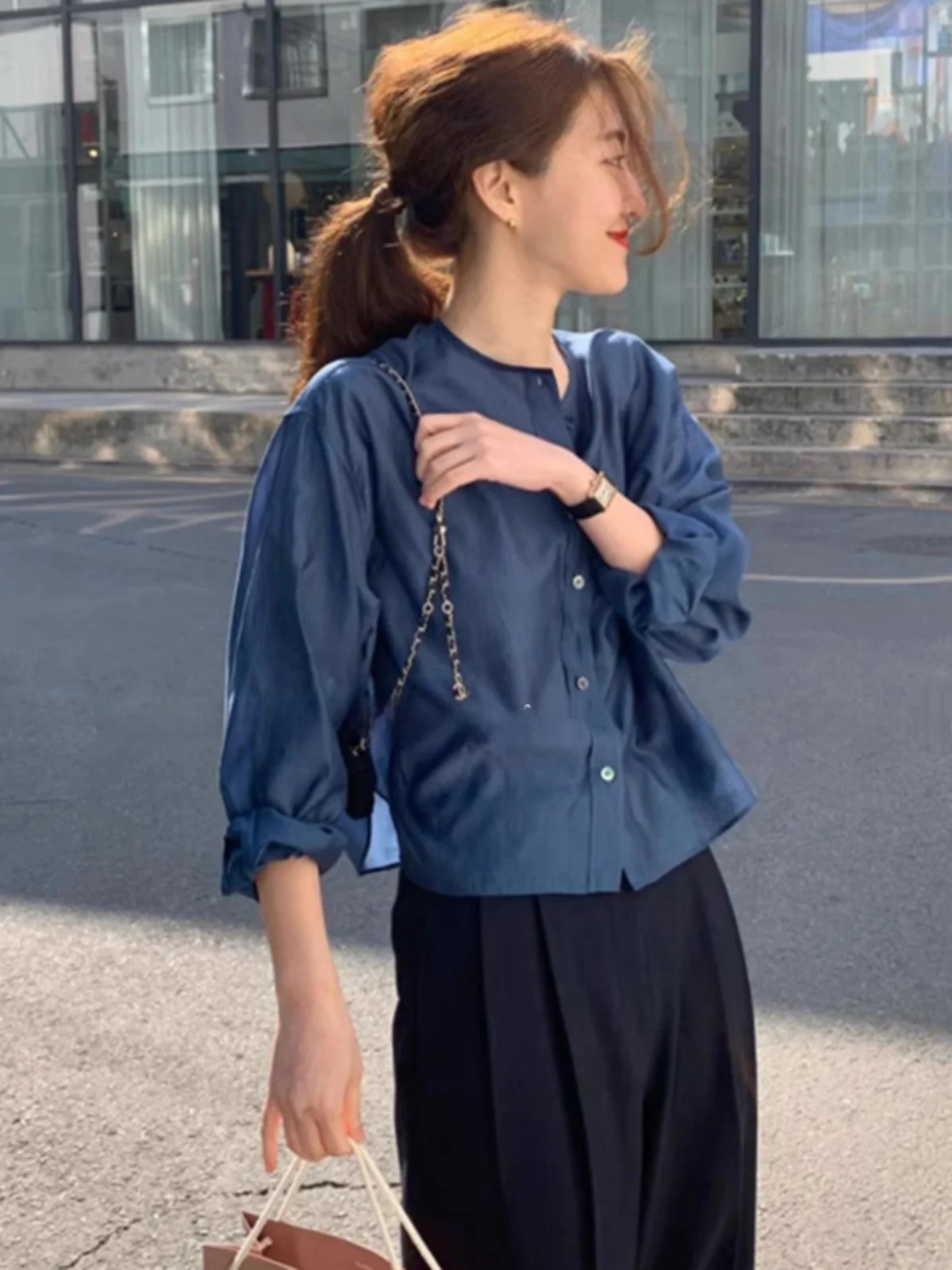 

Легкая летняя темно-синяя шелковая блузка с круглым вырезом, свободного кроя, в стиле ретро, удобная, дышащая, женская, для делового повседневного стиля