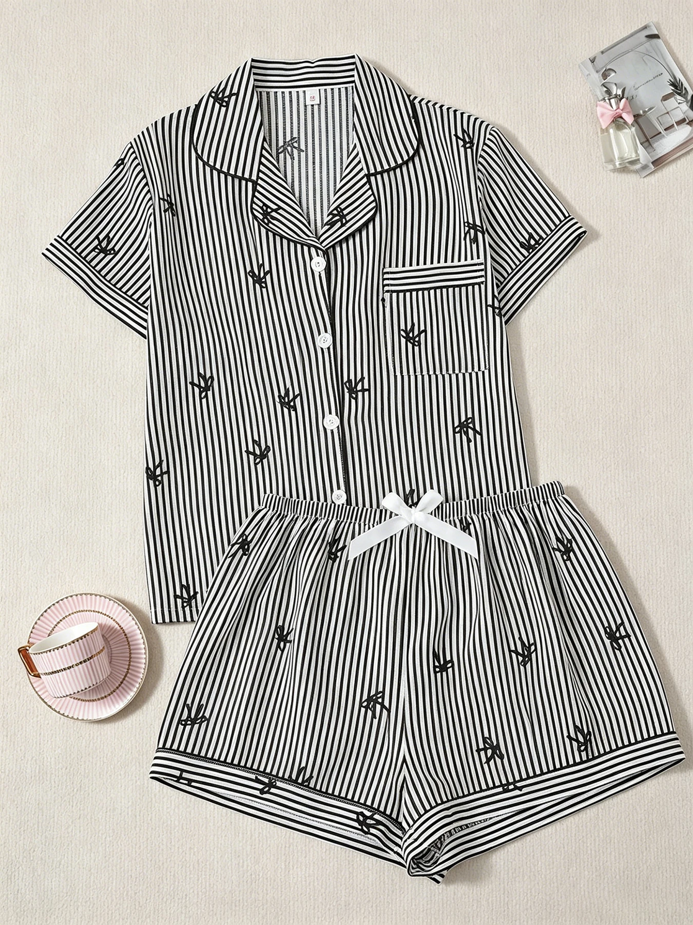 Women's Striped Bow Print Pajama Set Short Sleeve Button Down Shirt & Shorts 2 Piece Pajamas Bubble Crepe Loungewear Sleepwear image 2