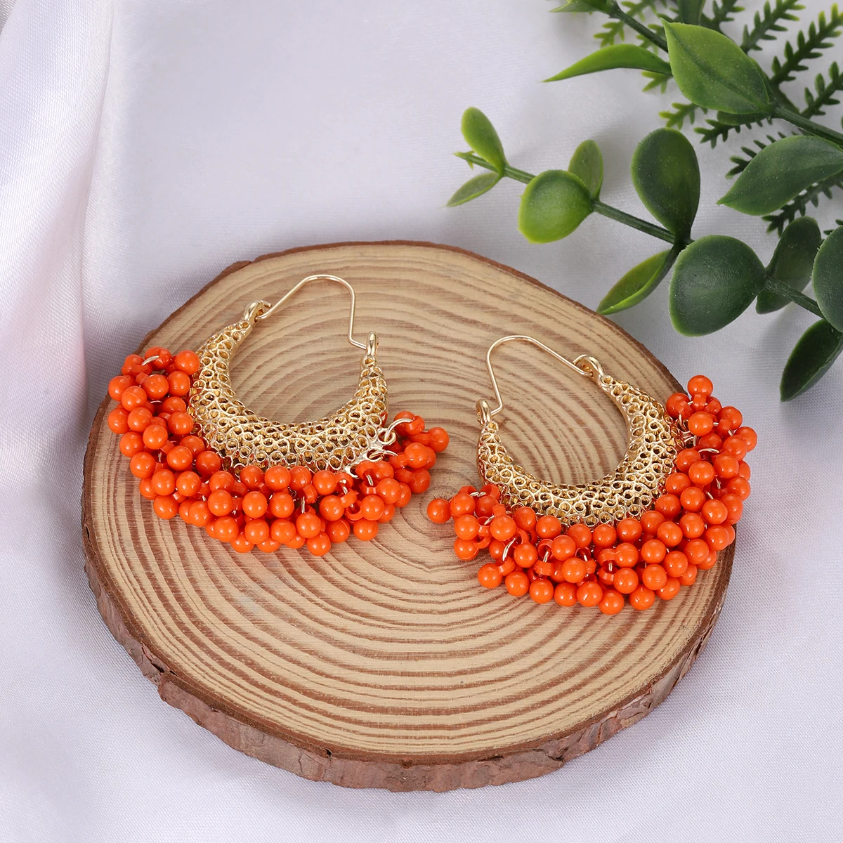 New Orange Bead Earring for Women Ethnic Hollow Carved Geometric Gold Color Earrings Female Wedding Tassel Jewelry