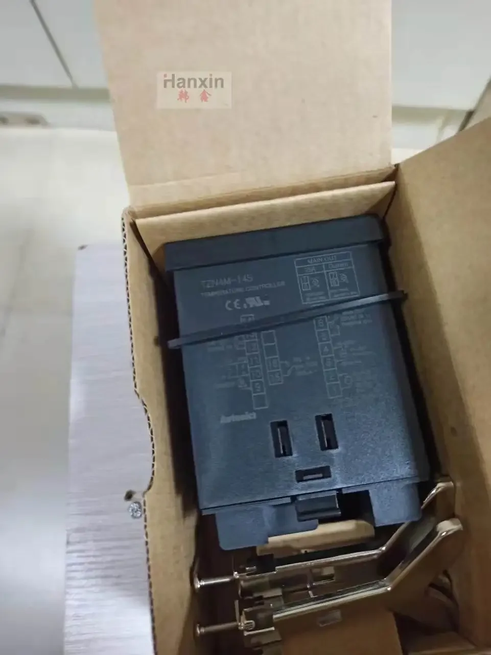 

Новый оригинальный TZN4M-R4S TZN4M-R4C TZN4M-A4R TZN4M-14R TZN4M-14S TZN4M-14C TZN4M-24R TZN4M-24S TZN4M-24C TZN4M-R4R