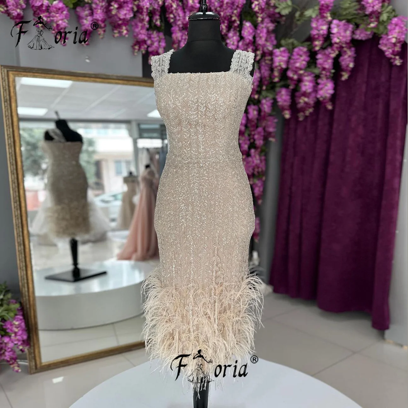 Full Beads Feathers Customized Cocktail Dress Champagne Knee Length Sleeveless Prom Party Homecoming Dress Special Occasion Wear