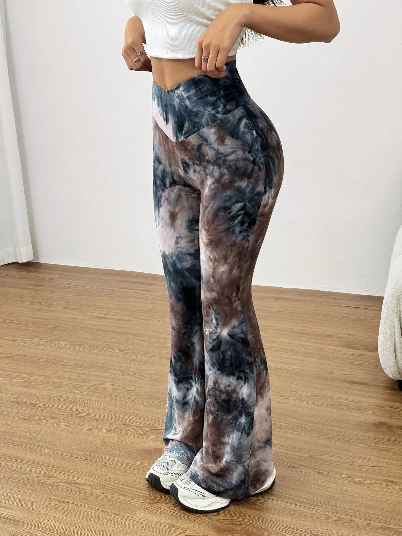 

Plus Size Tie-Dye High-Waisted Flare Pants with Stretch Fit for Summer