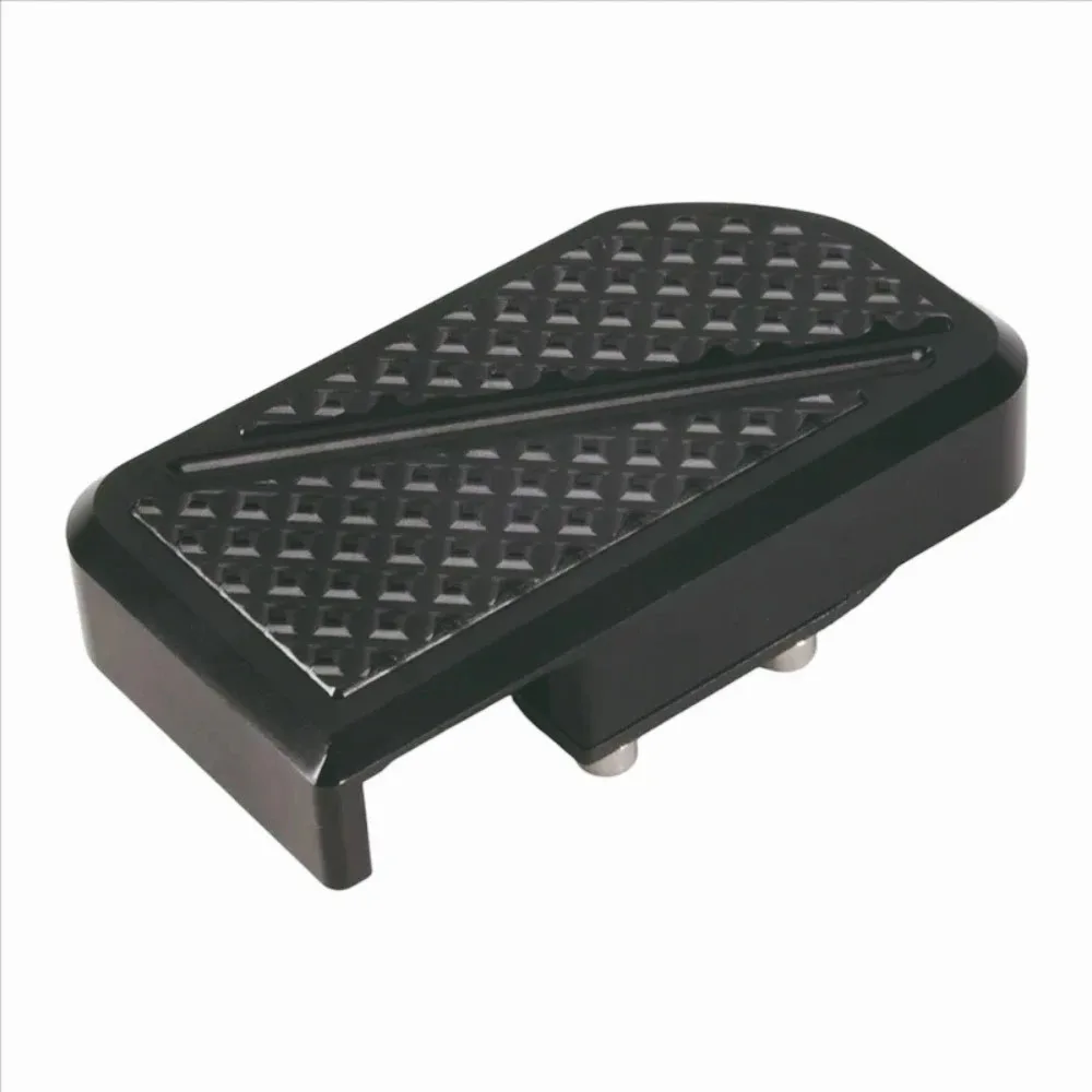 Extensión ampliadora automática, Pedal freno trasero