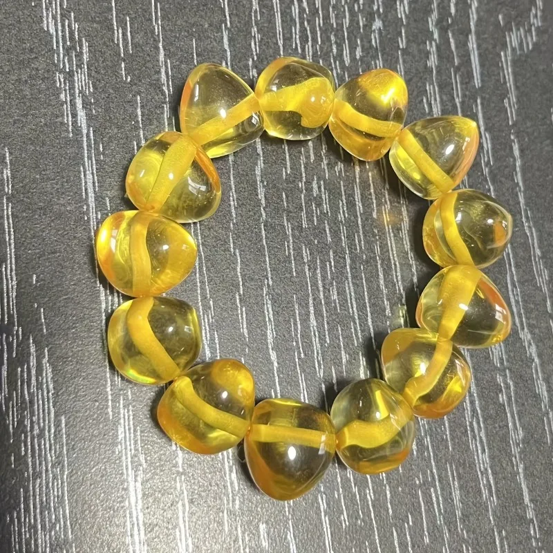 Second-generation Beeswax Bracelet, Chicken Oil Yellow Amber Three-dimensional Beeswax Bracelet.