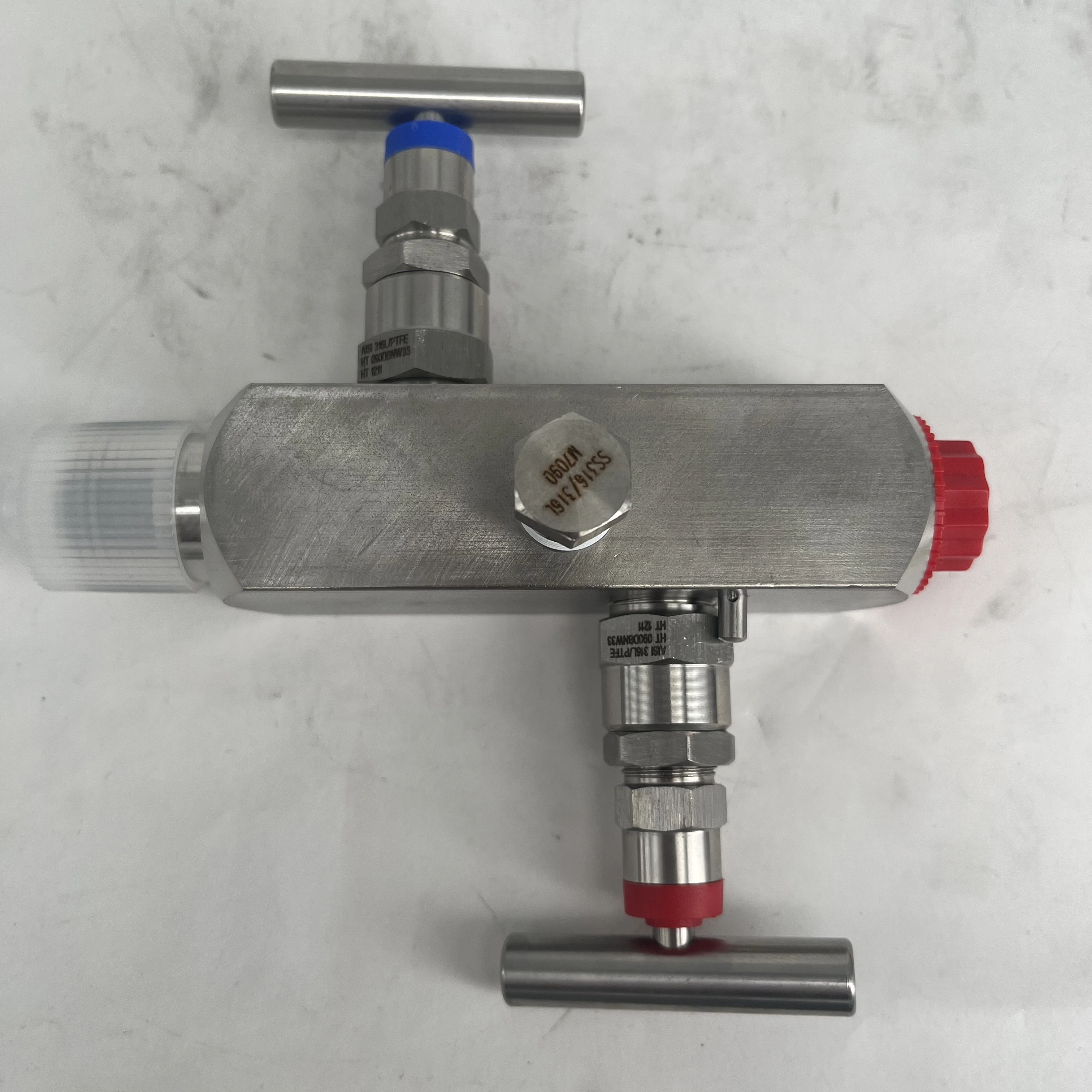 Block-and-bleed Valve 2-valve Manifold Model IV2  Shut off and Vent Pressure Measuring Instruments