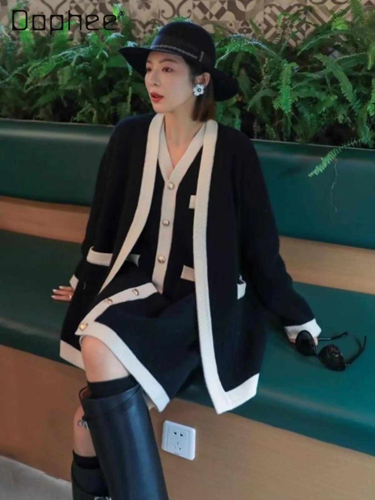 

Light Luxury Socialite V-Neck Elegant Knitted Single-Breasted Dress Cardigan Two-Piece Set Commuting Style Patchwork Color Sets