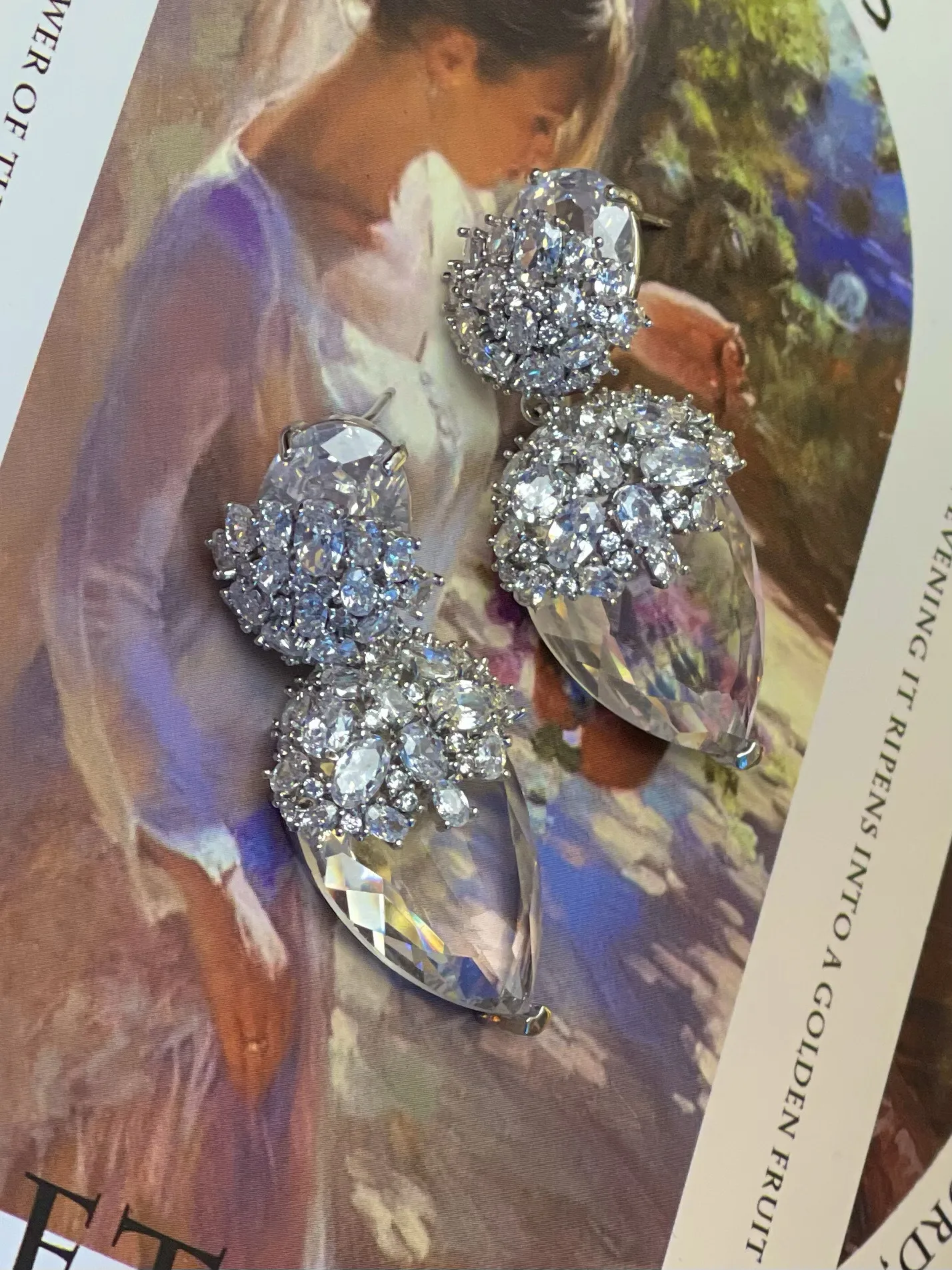 Vintage luxury translucent crystal earrings zircon teardrop classy and elegant wedding bride ear jewelry
