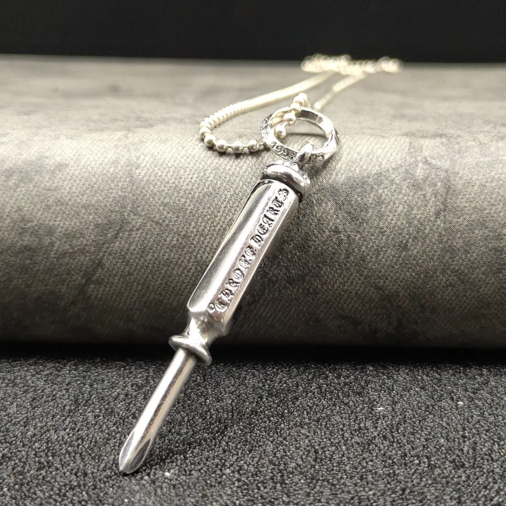 

Creative jewelry men and women retro jewelry sterling silver cross screwdriver pendant necklace pendant can open perfume