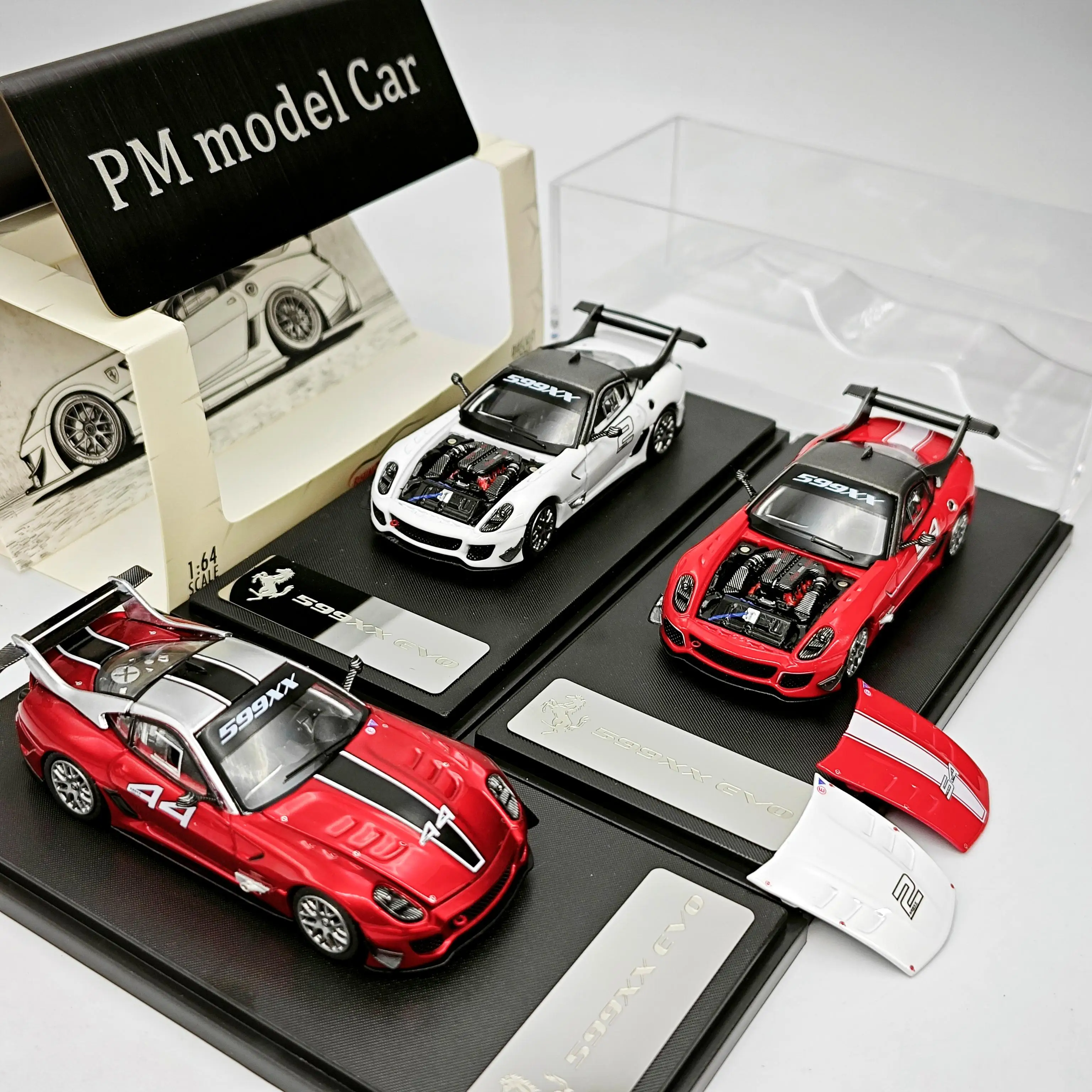 

Rhino Model RM 1:64 599XX EVO Alloy Diecast Model Car Collectible Gift