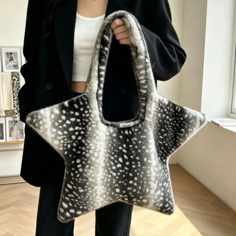 Cute deer star Shaped plush handbag For Women Y2K Faux Fur Tote Bag  Leopard Print Fluffy Shoulder Bag Winter Animal Print Purse