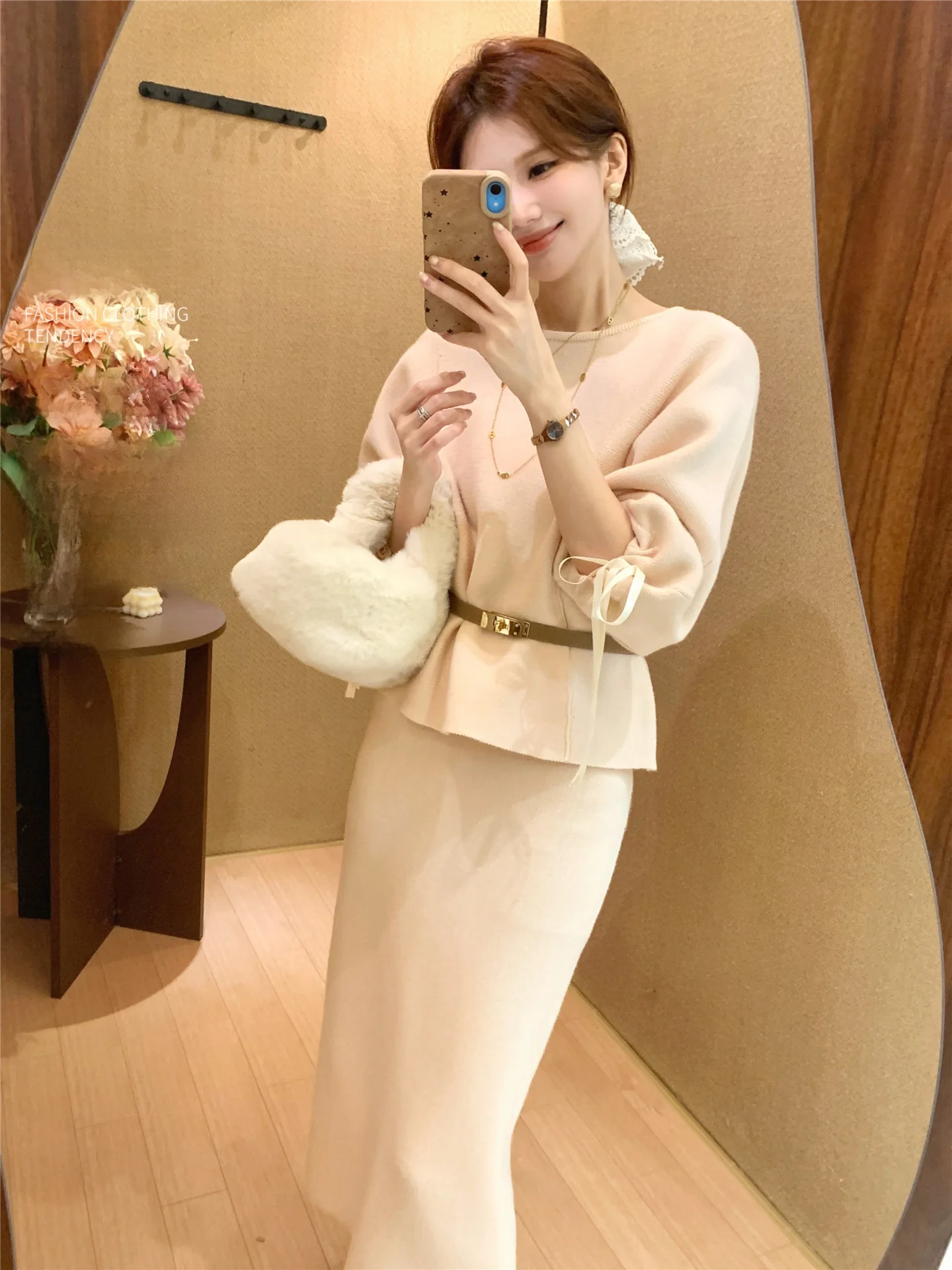 

Модный свободный женский комплект-двойка из нейлона и полиэстера, цвета сливочного белого персика, осенне-зимний, класса люкс, повседневный, комфортный.