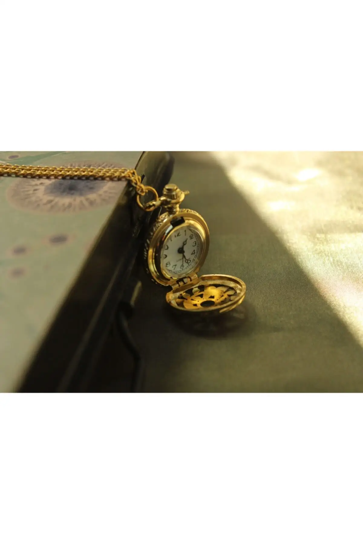 Uras Butterfly Figure Brass + Steel Pocket Watch Vintage Watch Men Women