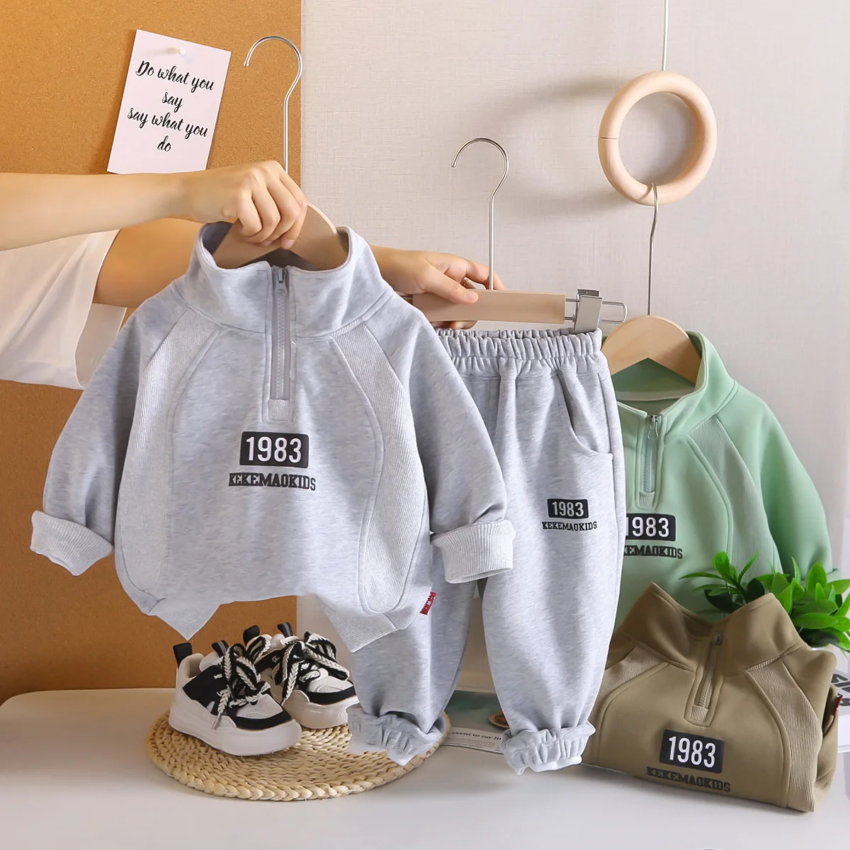 

2025 Autumn Baby Boys Half Zip Sweatshirts Set with Toddler Pants Kids Sportswear 2-Piece Outfit Korean Style Children's Clothes