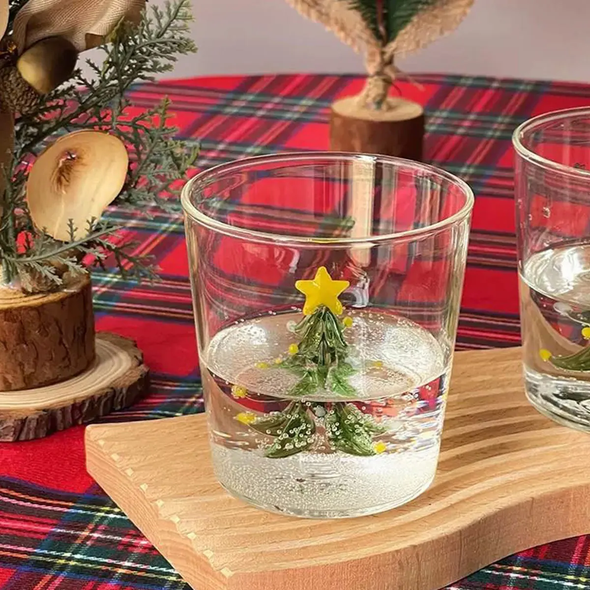 Christmas Tree Cup, Handmade Three-Dimensional Christmas Tree Shaped Glass Cup, Creative Gift Water Cup, Christmas Gift for Friends, 1Pcs 300ml
