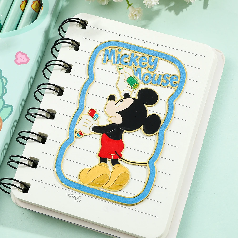 Anime Disney Mickey segnalibri segnalibri in metallo Cute Girls Fans Collection lettura Marker regali per gli amanti dei libri accessori per libri