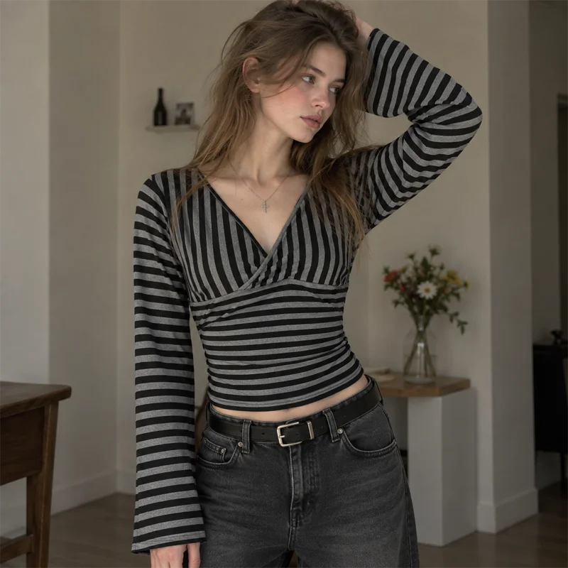 Women Y2K Striped Long Sleeve T Shirt Black Gray V Neck Wrap Front Slim Fit Flare Sleeve Vintage Grunge Streetwear Crop Top