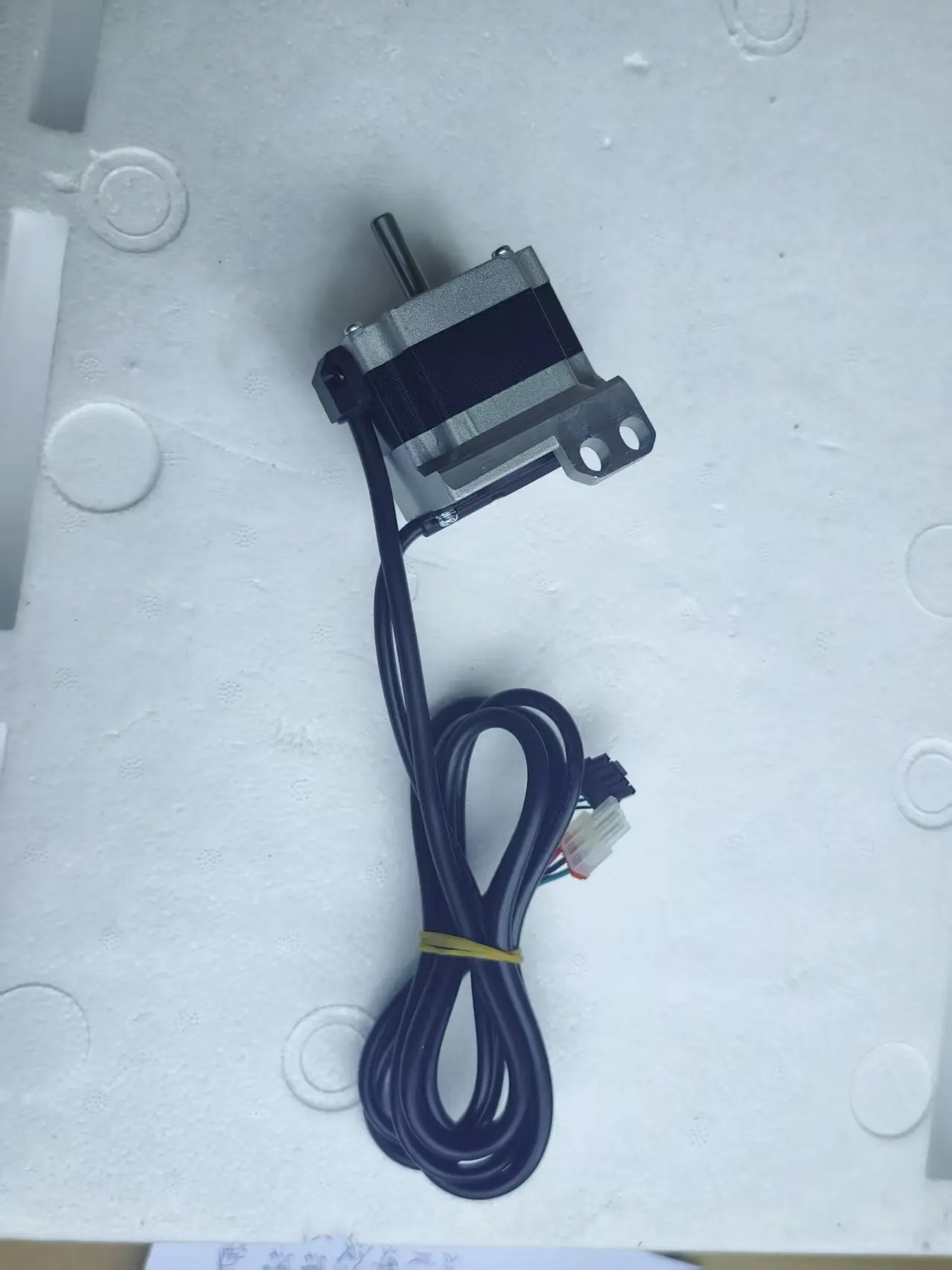 Industrial sewing machine cloth delivery motor sewing machine maintenance