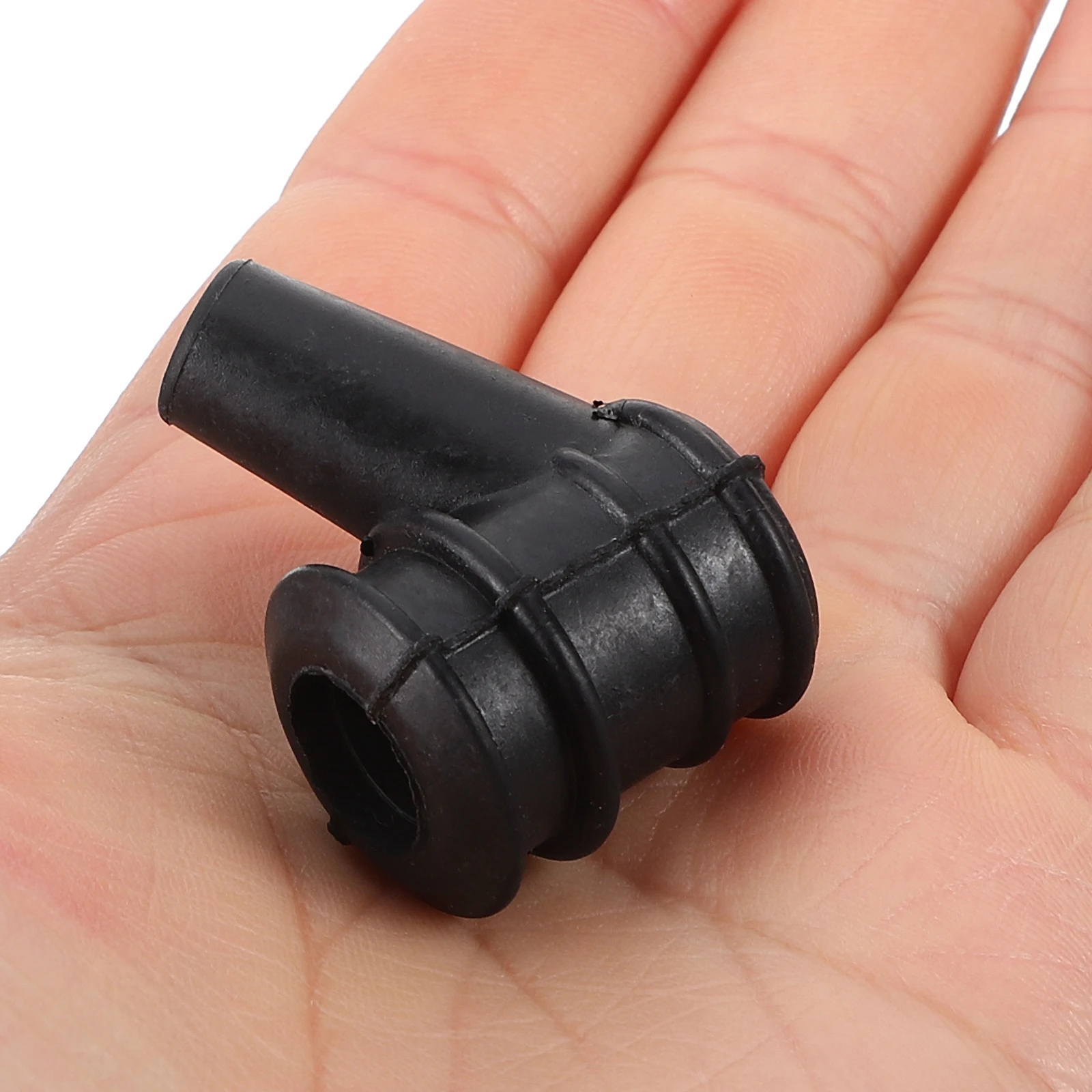 

5 Pcs Lawn Mower Chain Saw High Pressure Cap Lawnmower Accessory Kit Replacement Supplies Black Machinery Parts Spark Plugs