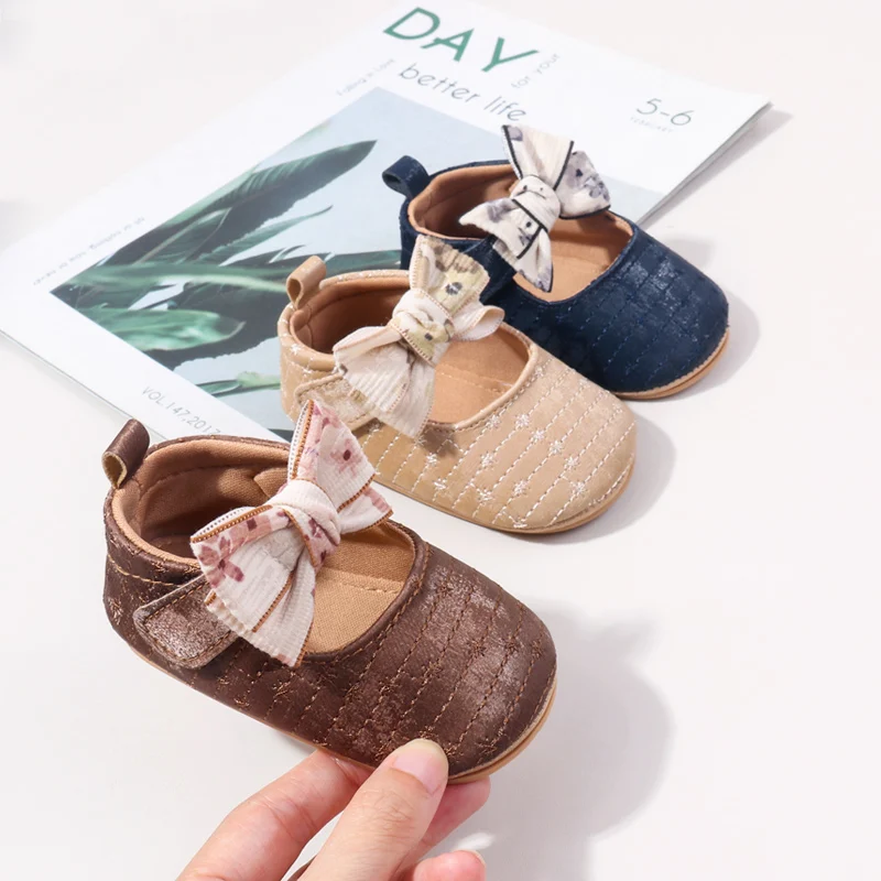 أحذية أطفال بناتي للمشي لأول مرة للاستخدام الداخلي والخارجي للربيع والخريف لـ 0-18 شهرًا، نعل ناعم ومريح
