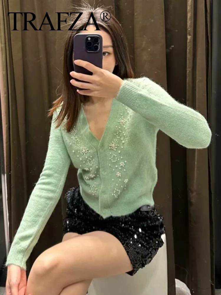 Trafza Herbst Frauen Mode Strickjacke gestrickt solide V-Ausschnitt lange Ärmel perlen verzierte Pullover Mantel weibliche elegante Frau Top