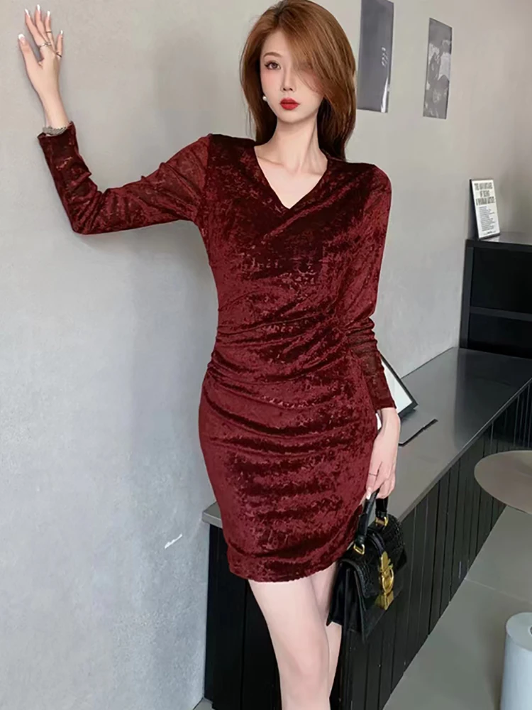 Otoño Invierno rojo terciopelo ceñido al cuerpo vestido envolvente de cadera mujeres elegante pantalón corto Casual Vestido 2024 coreano Vintage vestido de noche de fiesta de lujo